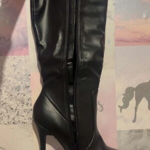 Boohoo Elegant Black Heeled Boots